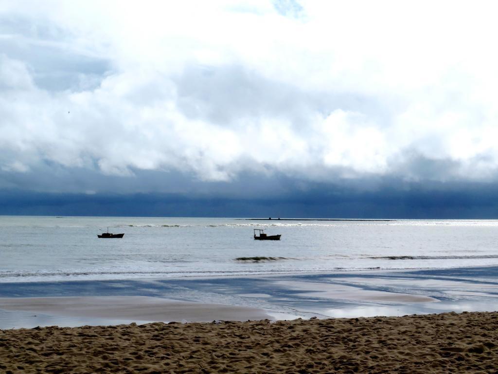 Pousada Na Beira Do Mar Баия-да-Трайсан Экстерьер фото